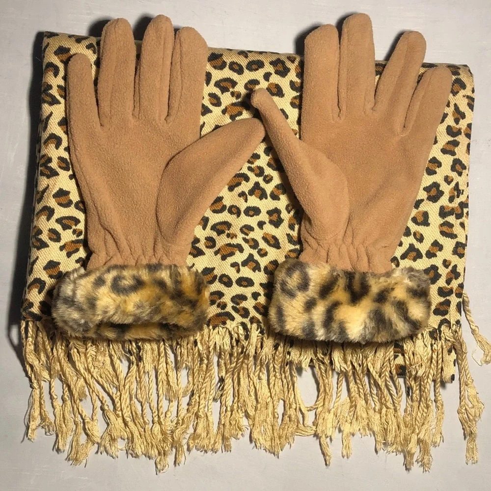 Stylish Tan Gloves with Faux Fur Trim & Animal Print Scarf